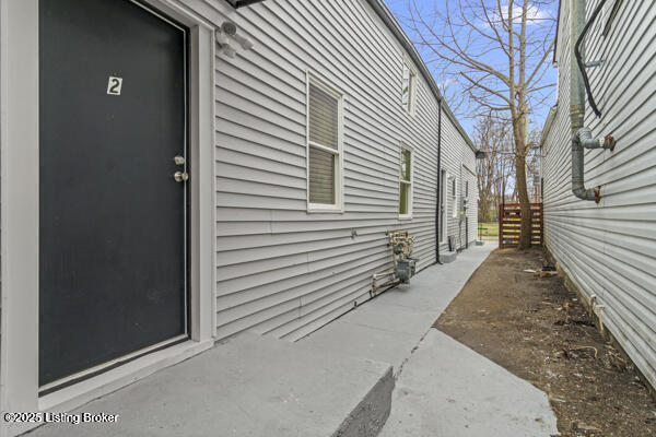 Building Photo - 424 S 22nd St