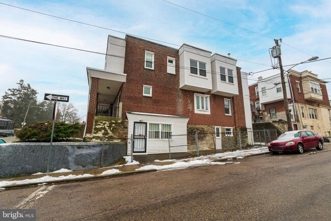 Building Photo - 5774 N 20th St