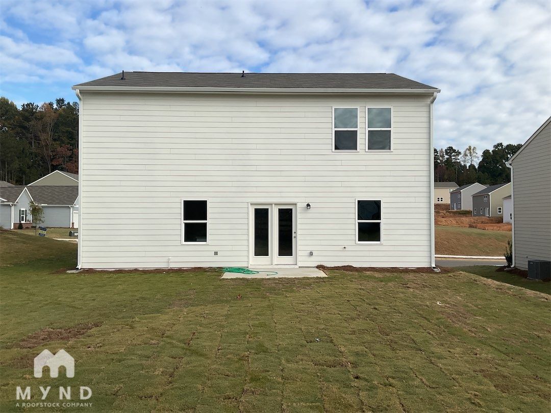 Building Photo - 424 Cottontail Ln