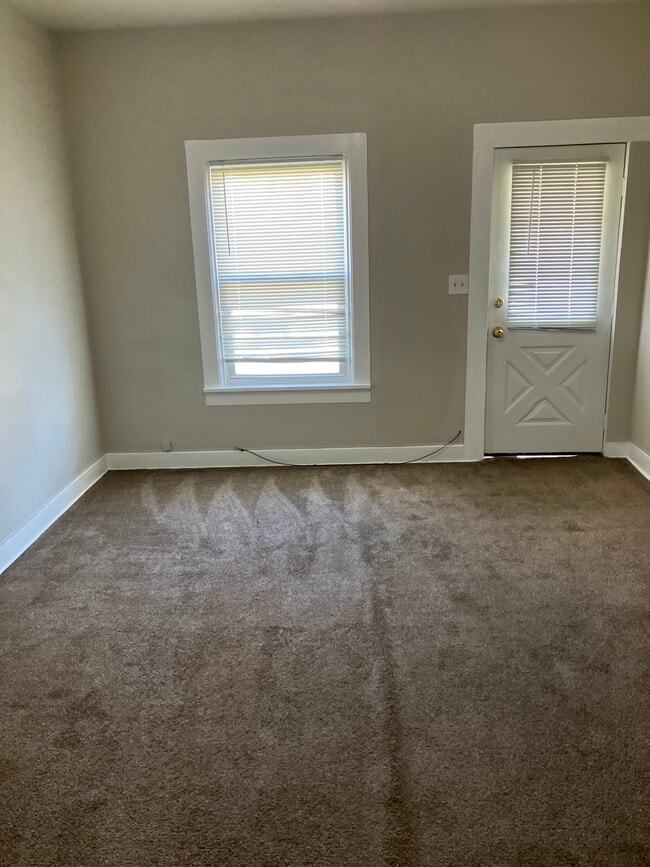 Building Photo - 133-133 Garden St