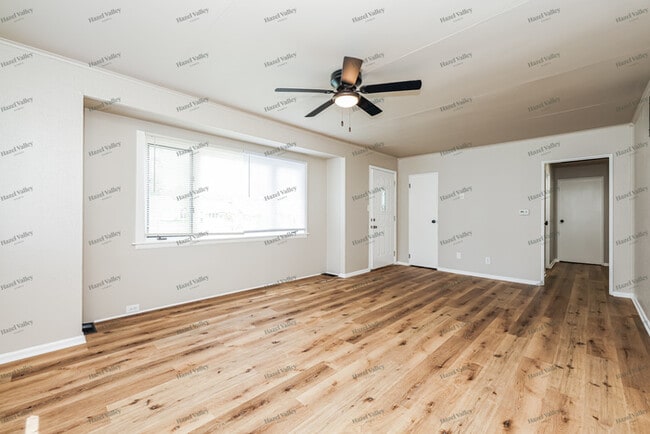Building Photo - 2981 Kerwood Dr