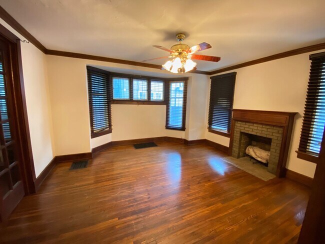 Building Photo - 2076 Iuka Ave