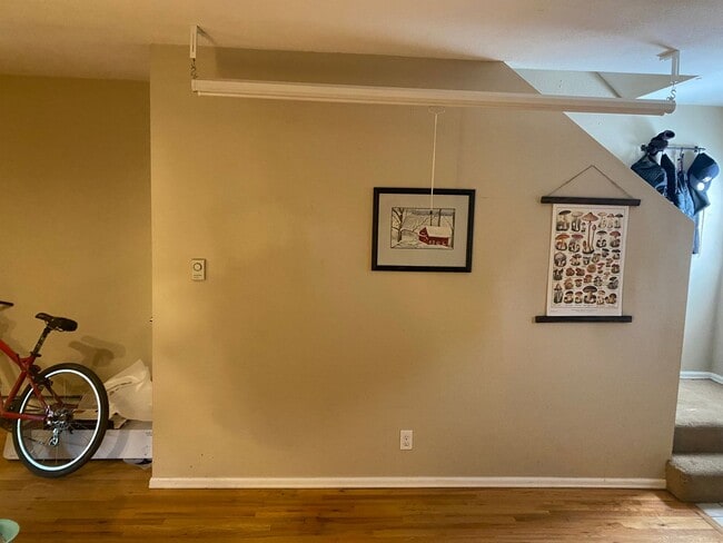 Building Photo - 2 Bed Plus Office 1.5 Bath Two Floor Condo In Ideal Central Boulder Location!