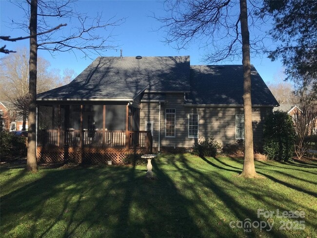 Building Photo - 113 Abbotsbury Ct