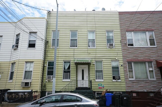 Primary Photo - 54-10 Nurge Ave