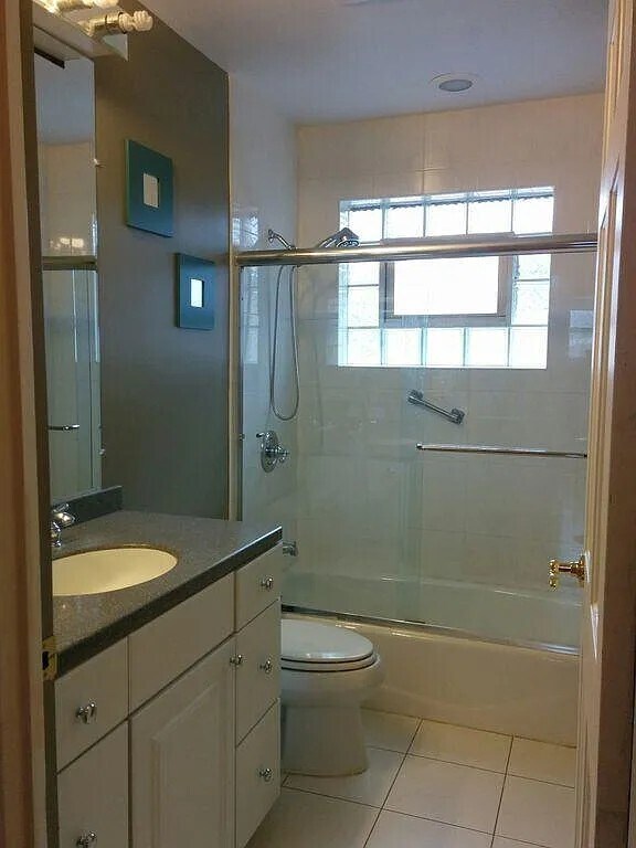 Building Photo - 312 Sunset Dr