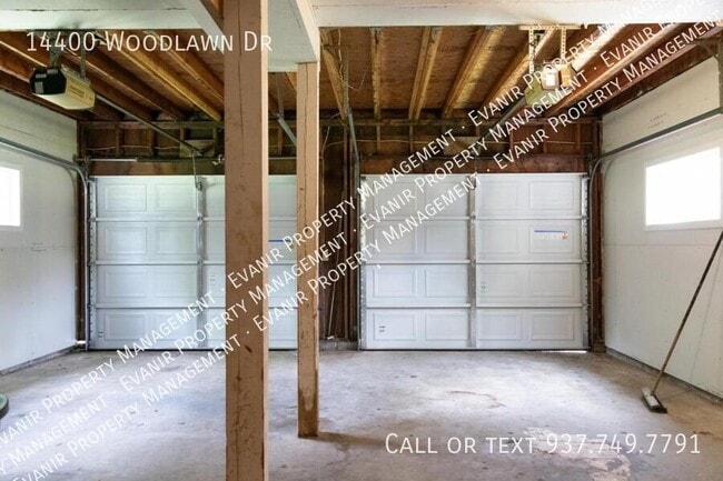 Building Photo - 14400 Woodlawn Dr