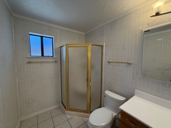 Building Photo - 2,800Sq Foot, 5 Bedroom Single Story Home Available Near Eubank Blvd NE & Copper Ave NE!