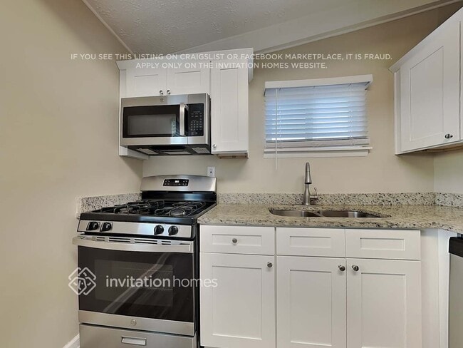 Building Photo - 2996 Horse Shoe Dr