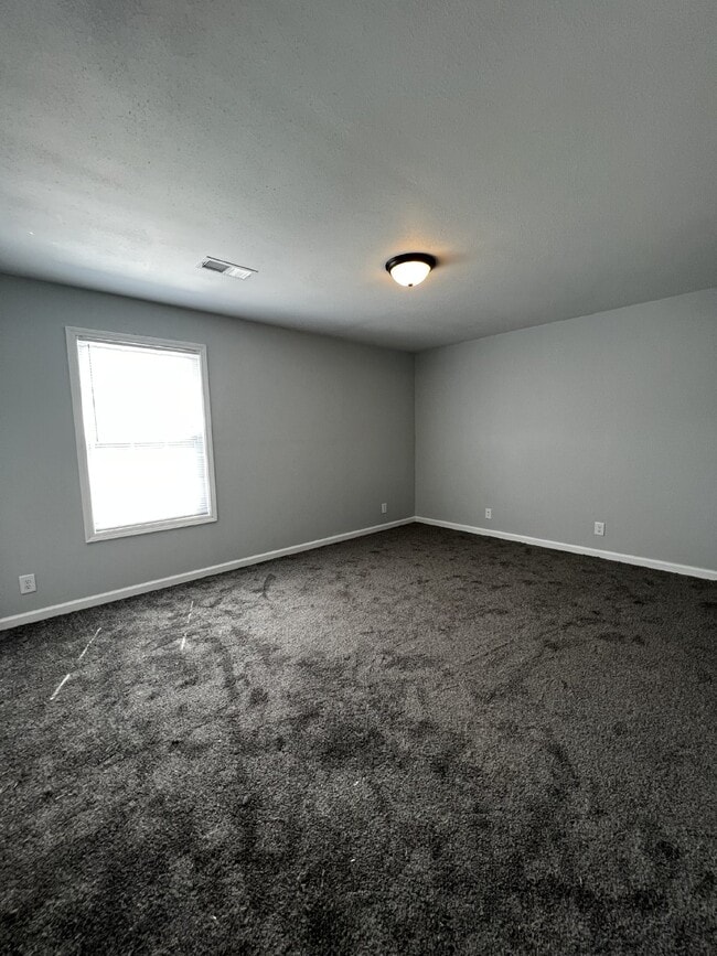 Building Photo - 374 JACK MILLER BLVD UNIT A CLARKSVILLE, TN 37042