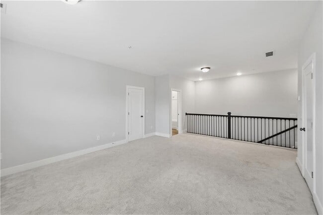 Building Photo - 2557 Oakbourne Ln