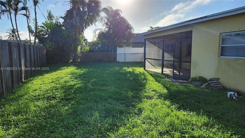 Building Photo - 3 Forest Hills Ln