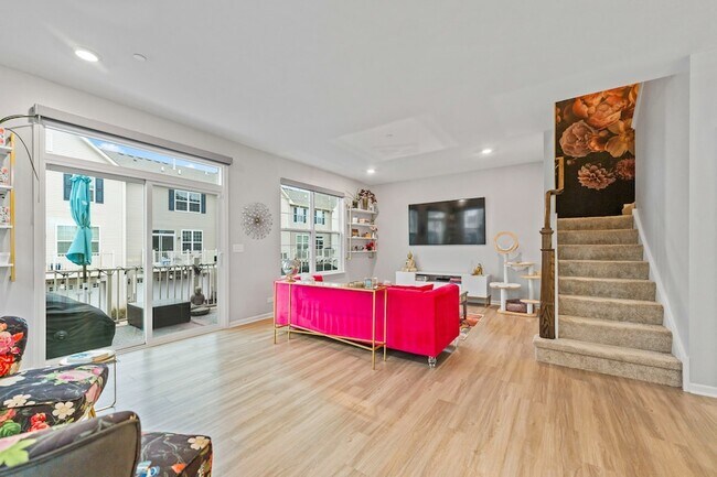 Building Photo - 1627 Sager Way