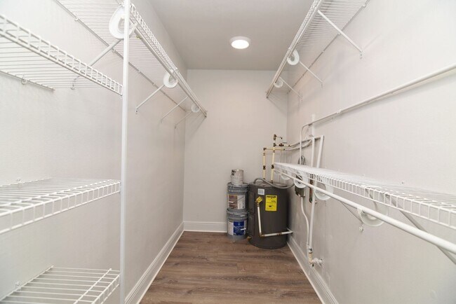 Building Photo - Limited Time Rent Special!!! Lakefront Liv...