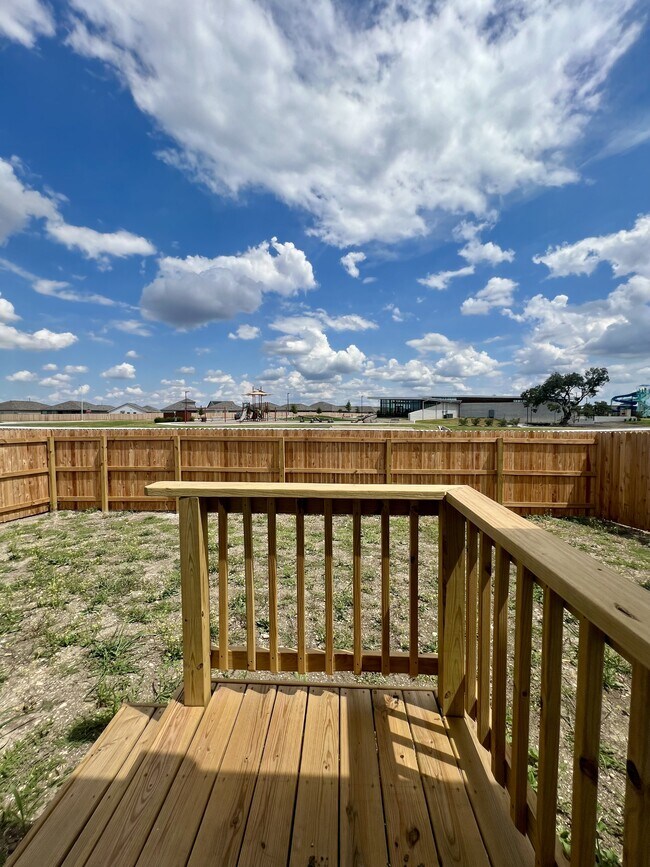Building Photo - 9175 Trails End