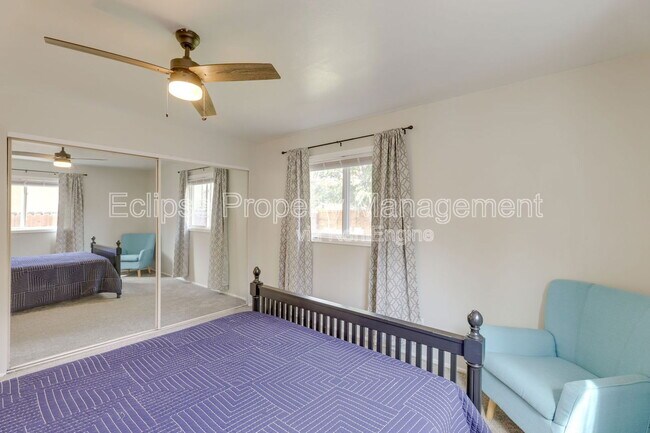 Building Photo - 1228 Bonito Ave