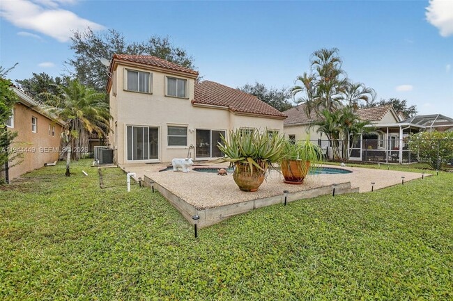 Building Photo - 9481 Oak Grove Cir