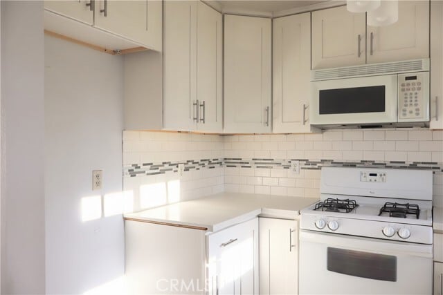 Building Photo - 8425 Sunset Trail Pl