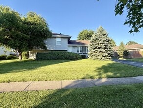 Building Photo - 2904 Frank Turk Dr