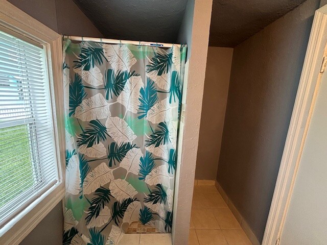 Building Photo - 1064 N Tamiami Trl