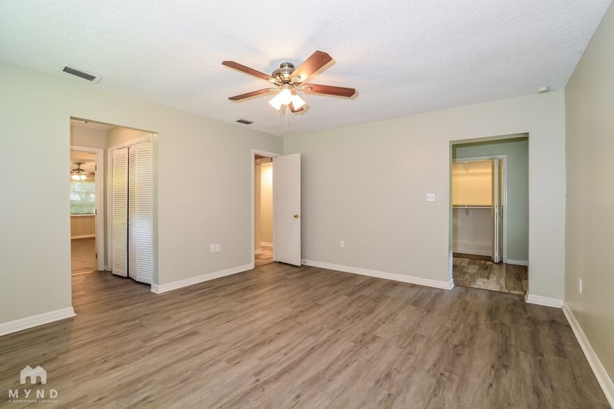 Building Photo - 1915 Carrigan Ave