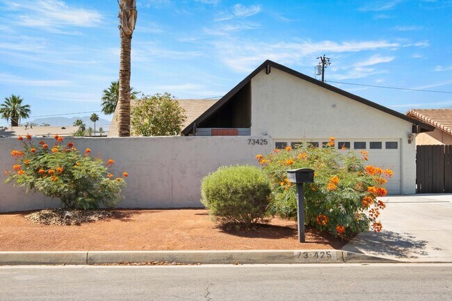 Building Photo - 73425 San Nicholas Ave