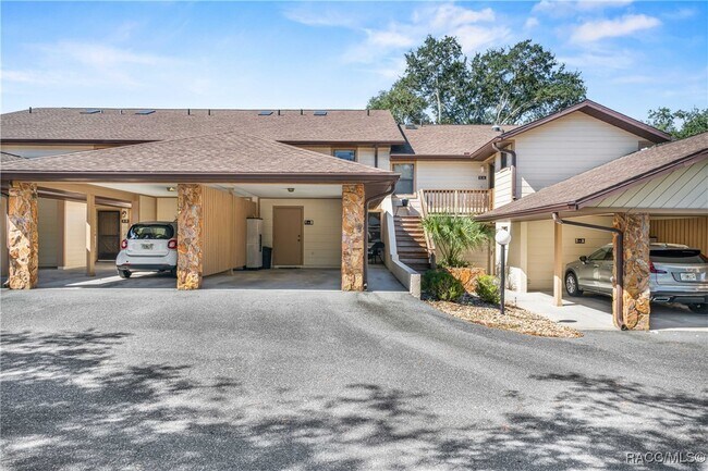 Primary Photo - 210 E Glassboro Ct