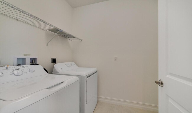 Building Photo - 9952 Brickhill Dr