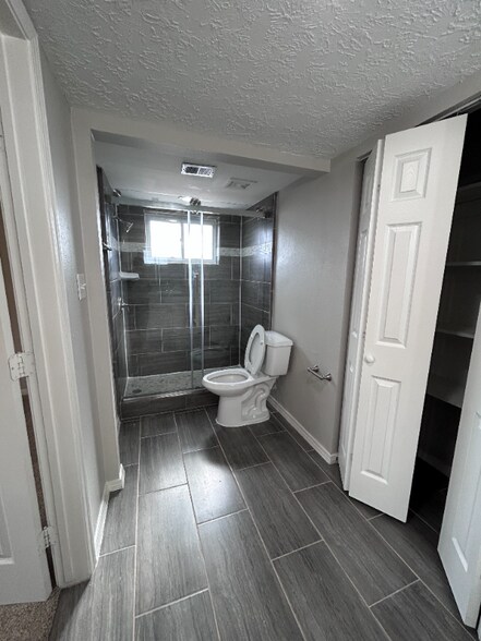 Building Photo - 29502 Raestone St