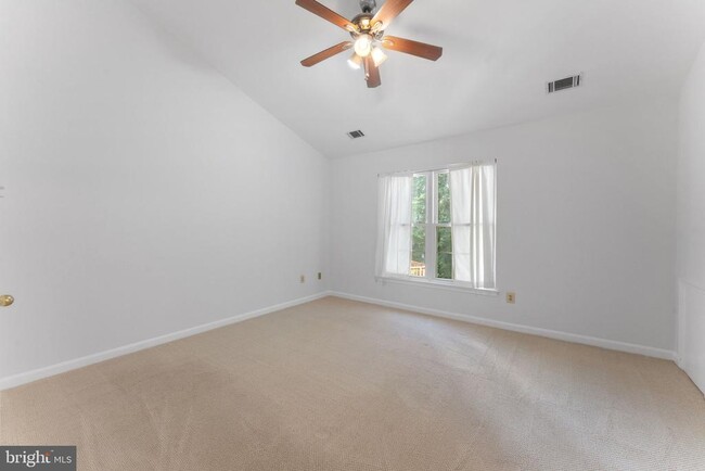 Building Photo - 14164 Compton Valley Way
