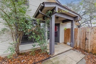 Building Photo - 9402 Valley Ridge