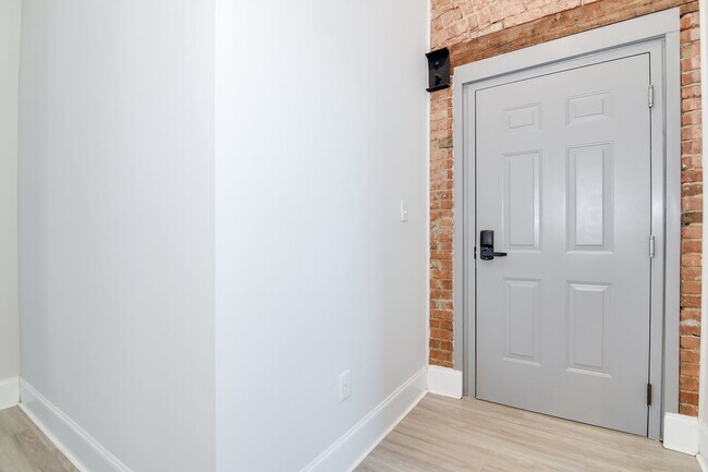 Building Photo - 2 Bedroom 1 Bath Apartment in Harlem