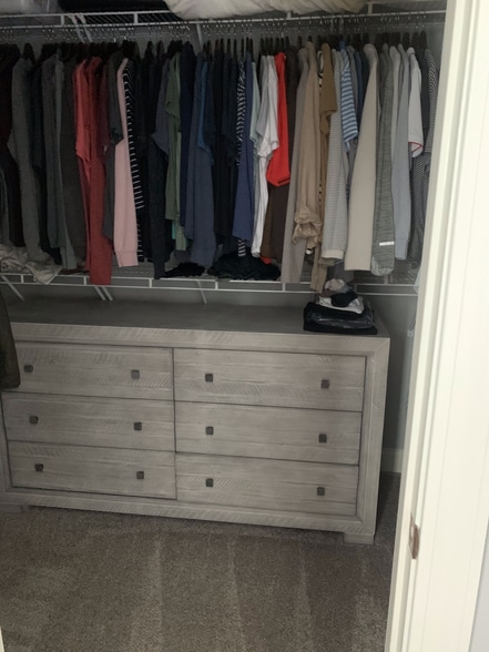 Master Walk in Closet - 2000 Belle Isle Ave