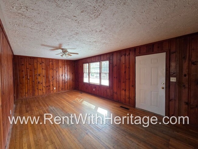 Building Photo - AWESOME RANCH HOME/ TOTAL ELECTRIC /2 LIVINGROOMS / ALMOST HALF ACRE / GREAT LOCATION/ POPULAR BR...