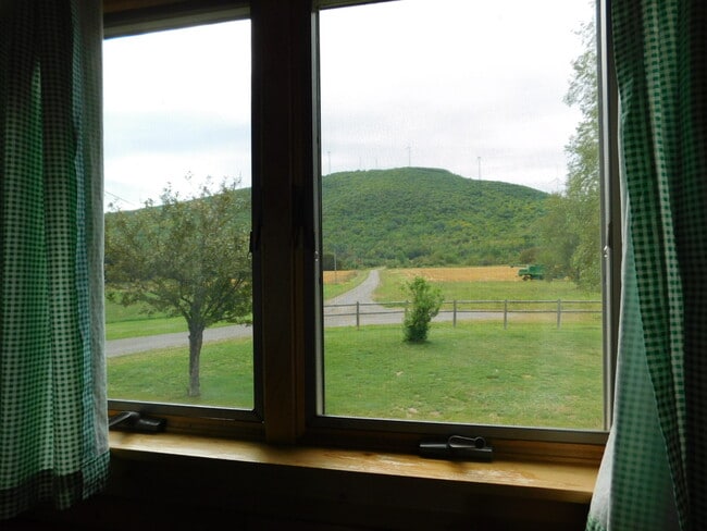 Building Photo - 34 Fletcher Rd