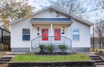Building Photo - 814 Franklin St
