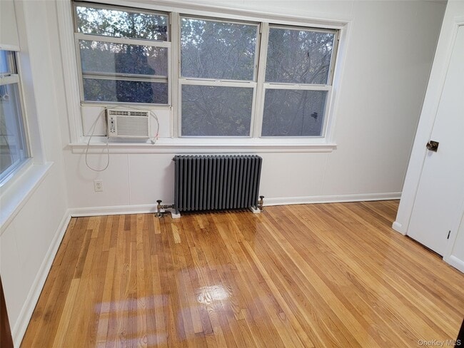 Building Photo - 111 N Broadway