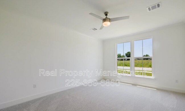 Building Photo - 5633 Emmie Dr