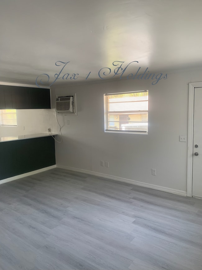 Building Photo - 5638 Atlee Ave
