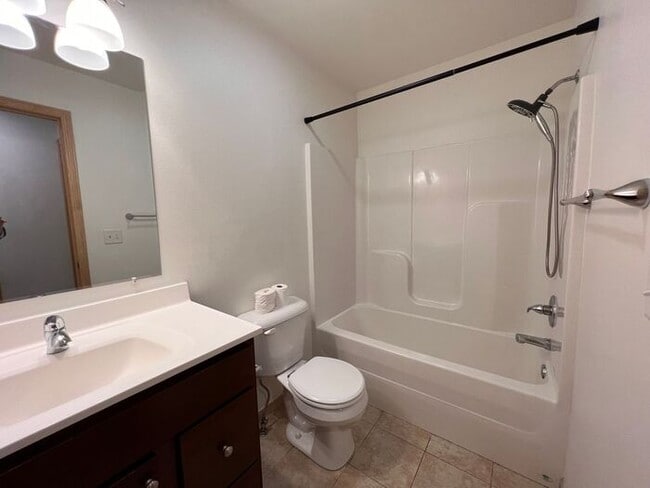 Building Photo - $2,000 | 3 Bedroom, 2.5 Bathroom Town Home | Pet Friendly* | Available for August 1st, 2026 Move ...