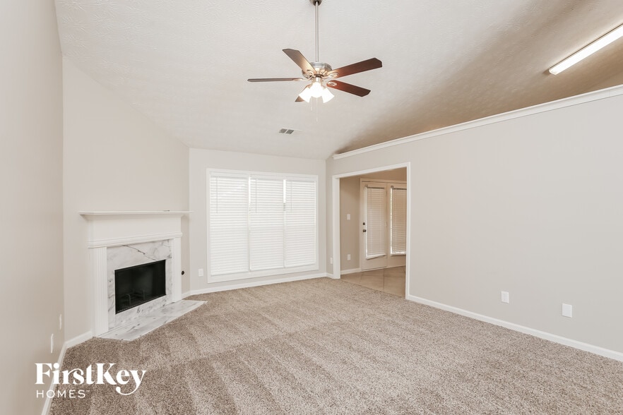 Building Photo - 510 Sunnyside Dr