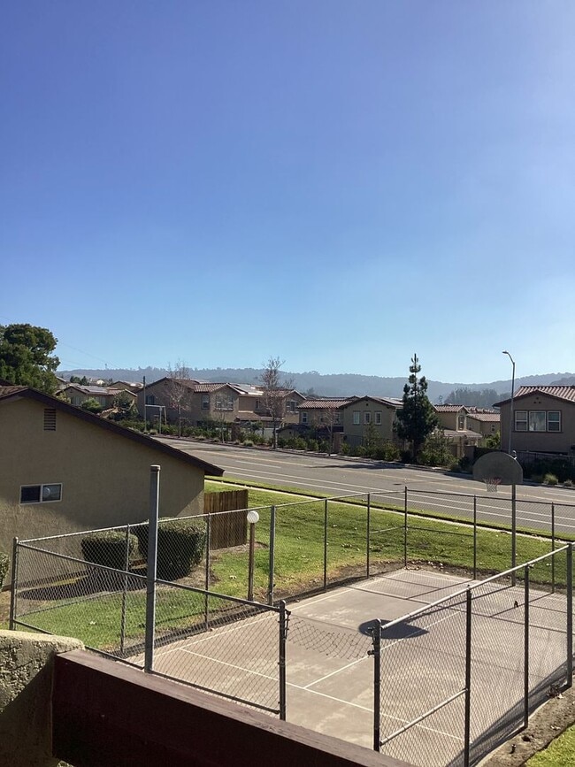 Building Photo - Large Two Story Condo In the Orcutt Bluffs with Easy Access to 135/Vandenberg SFB