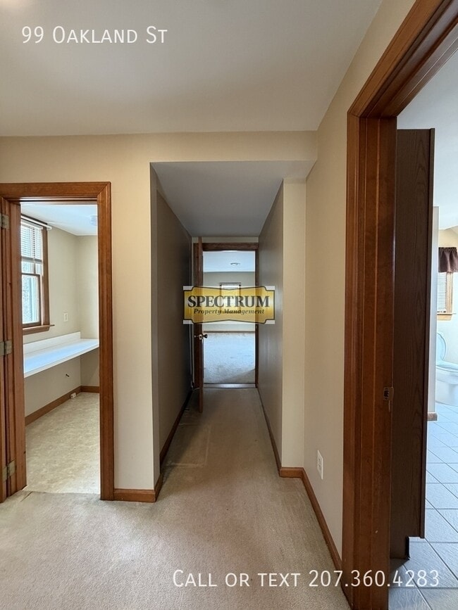 Building Photo - 99 Oakland St