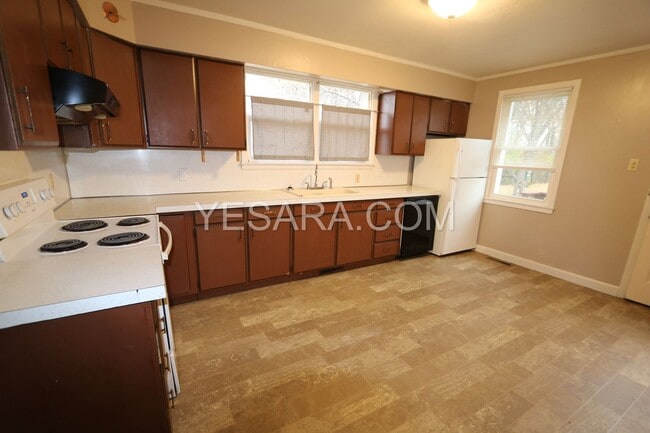 Building Photo - 2 Bedroom 1 Bath House