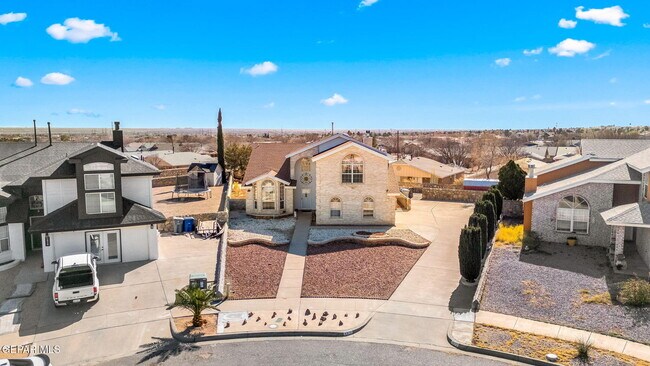 Building Photo - 4572 Loma Linda Cir