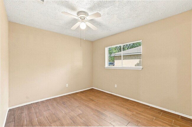 Building Photo - 19315 Spanish Needle Dr