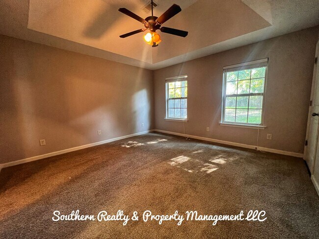 Building Photo - 126 King Cotton Lane