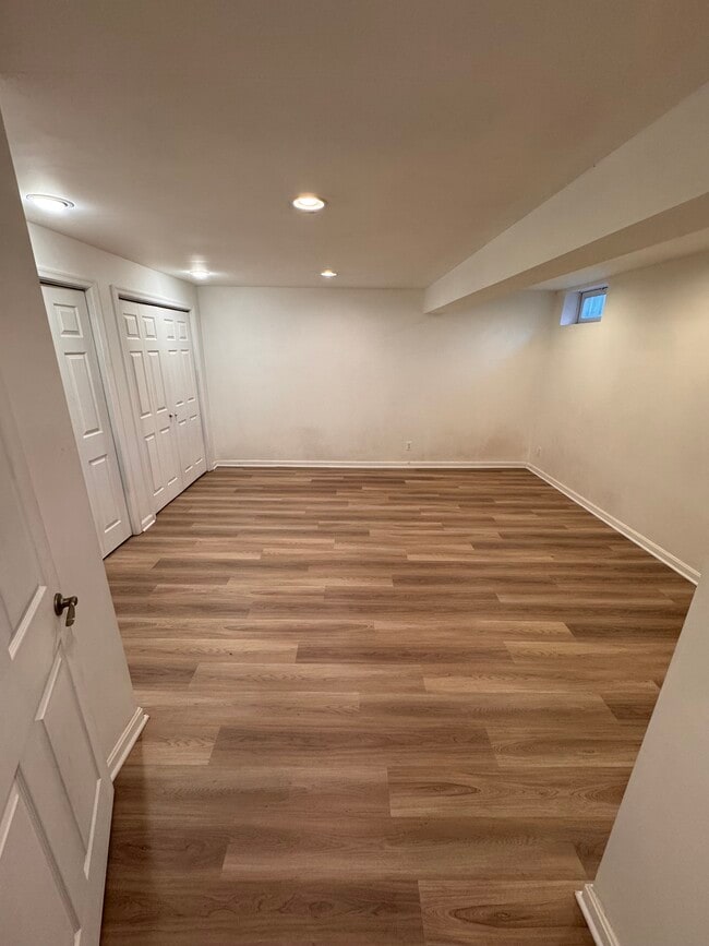 Building Photo - 14268 Town Commons Way