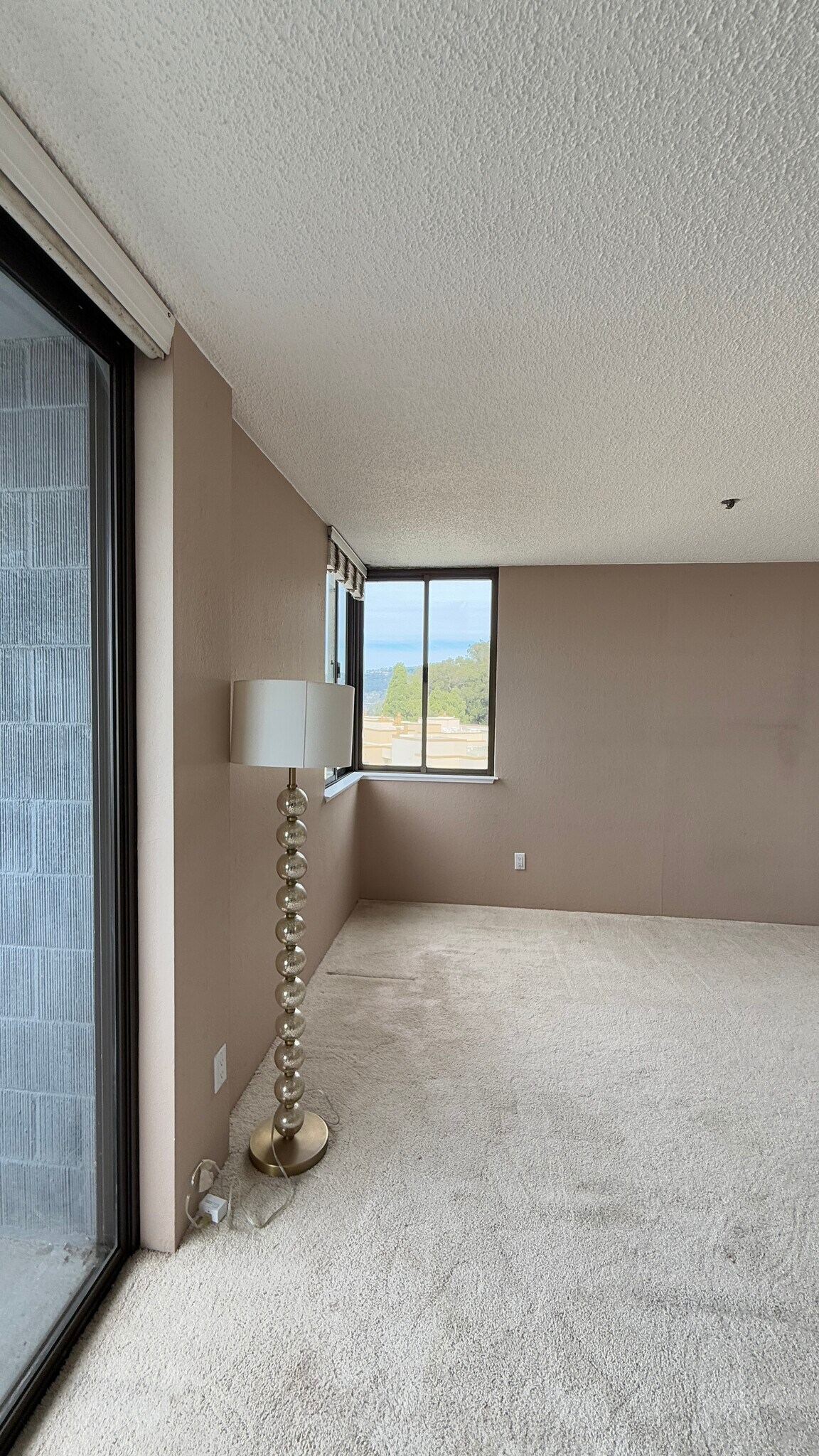 Building Photo - 555 Pierce St