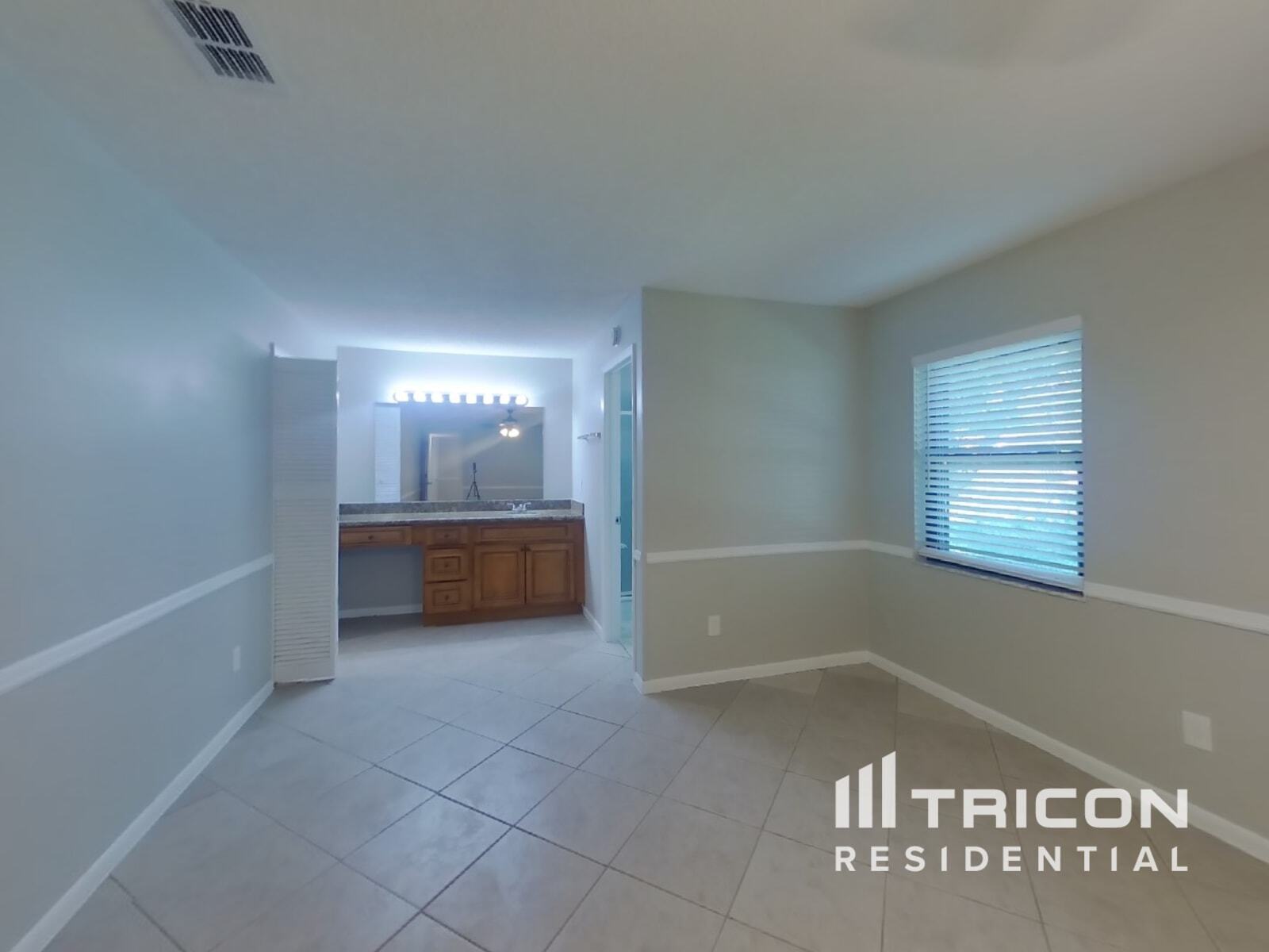 Building Photo - 38750 James Ct